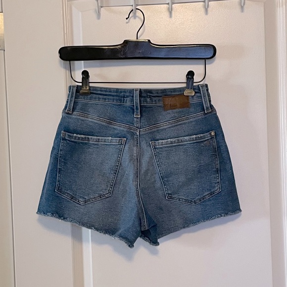 Mavi Highwaisted Denim Shorts - Picture 5 of 6